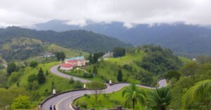 How to Reach Ooty Easily Road, Train & Flight Options (4)