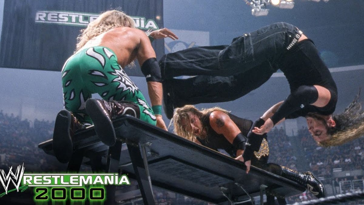 WWE Tag Team Triangle Ladder Match: WrestleMania 2000 Edge & Christian vs. The Dudley Boyz vs. The Hardy Boyz (Triangle Ladder Match WrestleMania 2000)